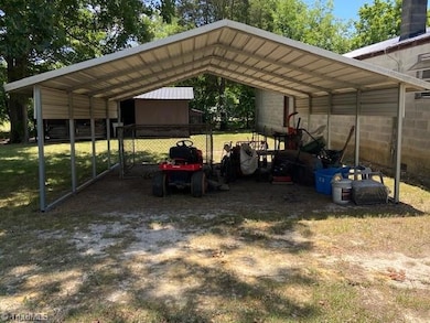 18703 S Nc Highway 109, Denton, NC 27239 - photo 3