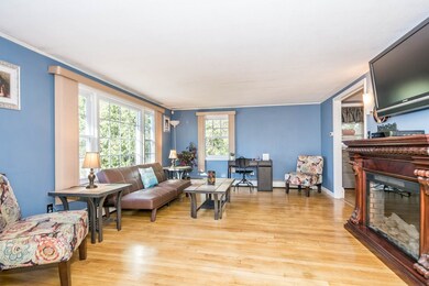 143 Sladen St, Dracut, MA 01826 - photo 3