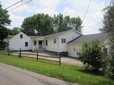 442 Lake Shore Blvd, Thornville, OH 43076 - photo 2