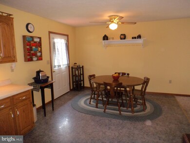 2587 Rocky Spring Rd, Chambersburg, PA 17201 - photo 3