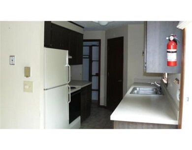 21 Browning Pond Rd unit B, Spencer, MA 01562 - photo 4