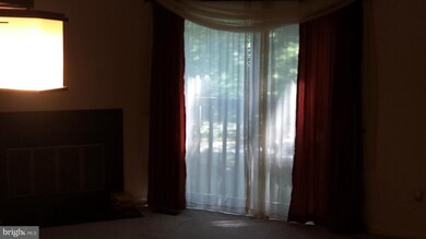 3702 Angelton Ct, Burtonsville, MD 20866 - photo 5