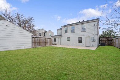 HUGE yards are hard to find in the city! There is