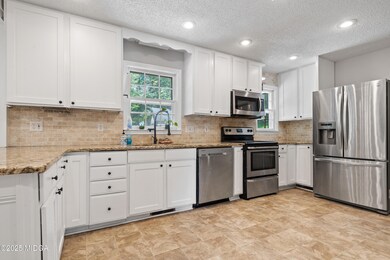 1418 Craddock Way-09001