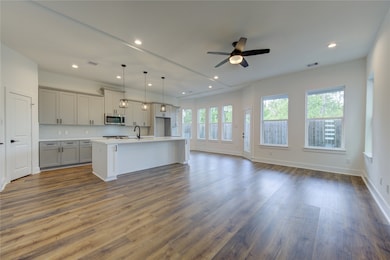 1106 Paul Quinn St unit B, Houston, TX 77091 - photo 4