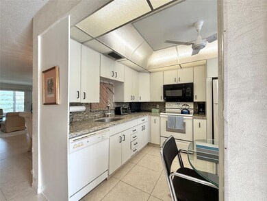 2504 Antigua Terrace unit D2, Coconut Creek, FL 33066 - photo 5