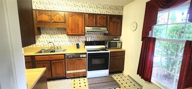 663 Georgetown Village, Indiana, PA 15701 - photo 4