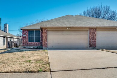 5336 Northridge Blvd, North Richland Hills, TX 76180 - photo 2