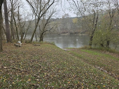 324 River Mist Rd, Burkesville, KY 42717 - photo 4