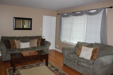 9 Connecticut Ave, Rensselaer, NY 12144 - photo 7