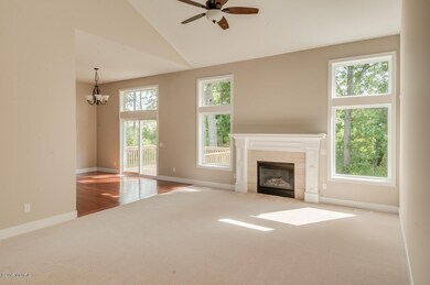 Jacobs Circle-8