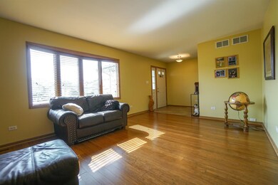 948 Robin Ct, Dyer, IN 46311 - photo 7