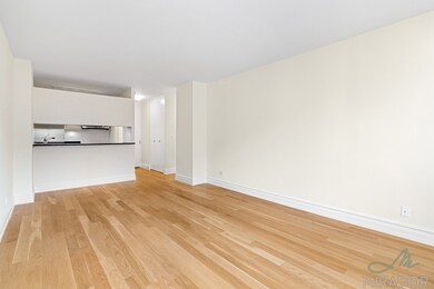 145 W 67th St unit 35A, New York, NY 10023 - photo 3