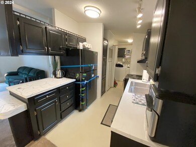 319 SE Emigrant Ave, Pendleton, OR 97801 - photo 6