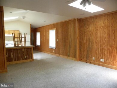 11951 APT C Lee Hwy, Sperryville, VA 22740 - photo 2