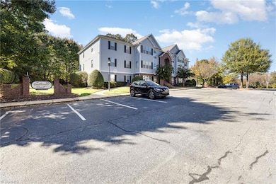 3698 Cotswold Ave, Greensboro, NC 27410 - photo 2