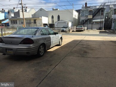 1225 Moss St, Reading, PA 19604 - photo 3