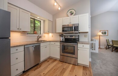 1299 Quechee Main St unit 3A, Hartford, VT 05001 - photo 6