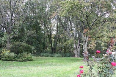 6385 Saw Mill Rd, Pipersville, PA 18947 - photo 5