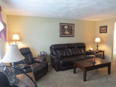 1404 Pinewood Dr, Smithfield, RI 02917 - photo 7