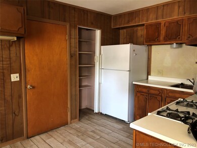 2315 S Poplar St, Sapulpa, OK 74066 - photo 6