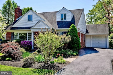 129 Lee Cir, Bryn Mawr, PA 19010 - photo 3