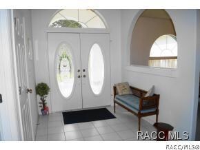 GRAND Foyer 8x8