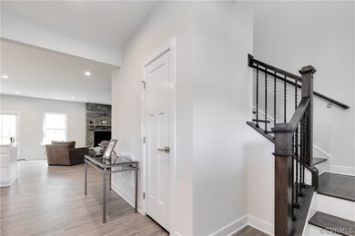 12700 Seaford Crossing Ct, Midlothian, VA 23113 - photo 4