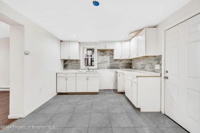 85 Kidder St, Wilkes-Barre, PA 18702 - photo 4