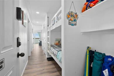 Looking from the front door right through to the p