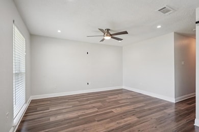 177 Elvie Ct, Westwego, LA 70094 - photo 3