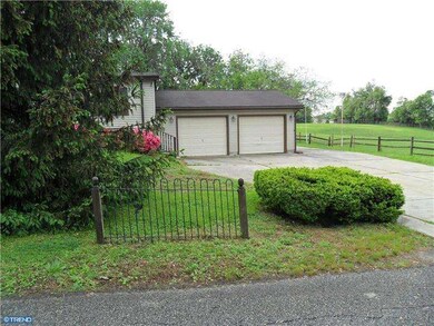 201 Broad St, Saint Georges, DE 19733 - photo 3