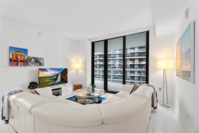 1010 Brickell Ave unit 4206, Miami, FL 33131 - photo 2