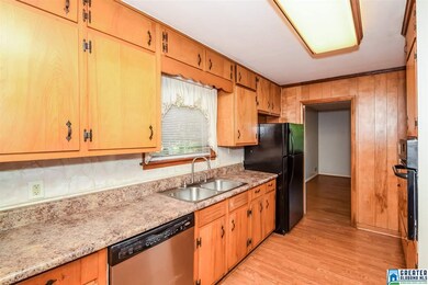 2524 1st Place NW, Center Point, AL 35215 - photo 6