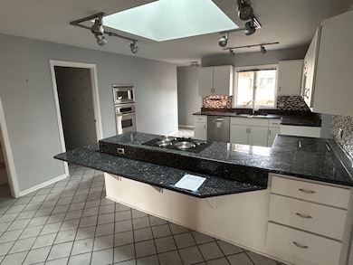 18539 Country Ln, Lansing, IL 60438 - photo 6