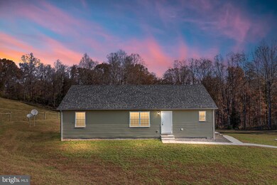 330 Hackleys Mill Rd, Amissville, VA 20106 - photo 2