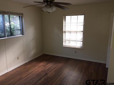 218 218 Samuels, Tyler, TX 75701 - photo 4