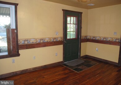 216 W Main St, New Bloomfield, PA 17068 - photo 4