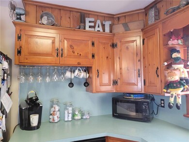 270 N Chestnut St, Bath, PA 18014 - photo 2