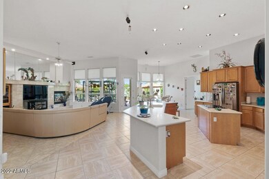 Open kitchen/living