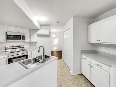 1335 E Nir Shreibman Blvd, La Vergne, TN 37086 - photo 7