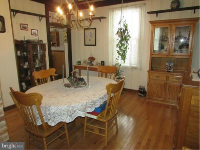 1722 Arlington Ave, Halethorpe, MD 21227 - photo 6