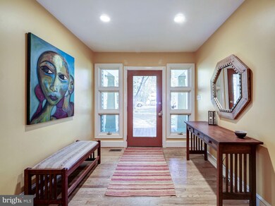 409 Chestnut Ave, Washington Grove, MD 20880 - photo 5