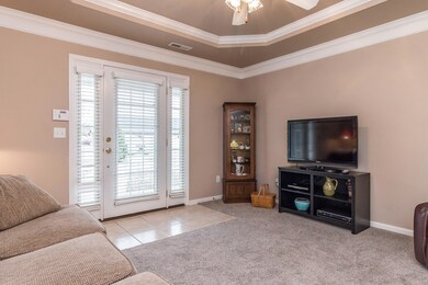 10042-Chenoweth-Vista-Way-14