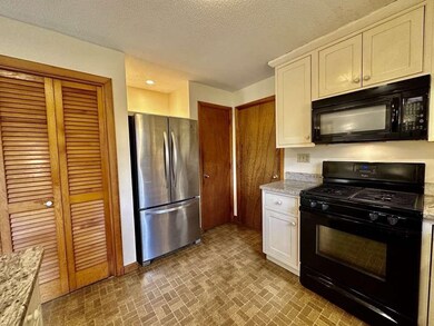 157 Jericho St, White River Junction, VT 05001 - photo 4