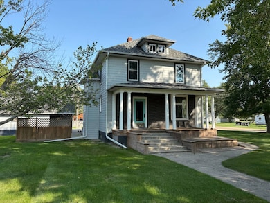 501 N Garfield St, Stuart, NE 68780 - photo 3