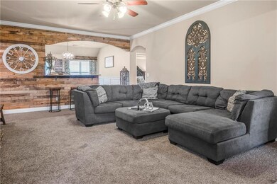 900 Bryan Dr, Moore, OK 73160 - photo 4