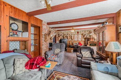 008_2110_lightfoot_12-edit_636