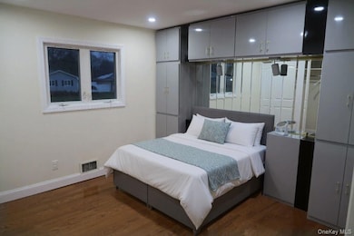 27 Heron Ln, ComMacK, NY 11725 - photo 7