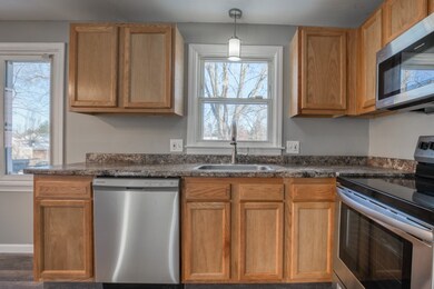 173 Lucerne Rd, Springfield, MA 01119 - photo 7